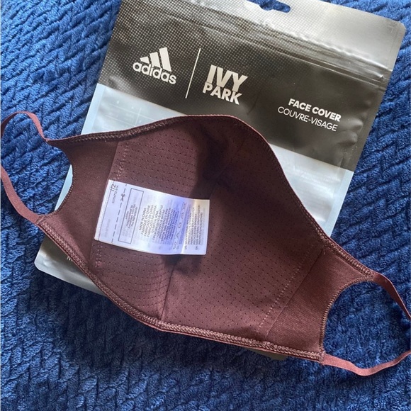 NEW Adidas x Ivy Park Beyonce Face Mask Size Medium - Picture 5 of 7